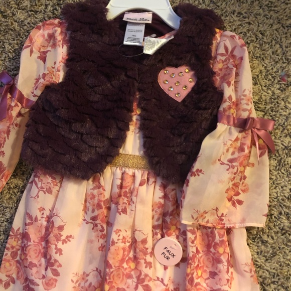 A floral dress! - Picture 5 of 5